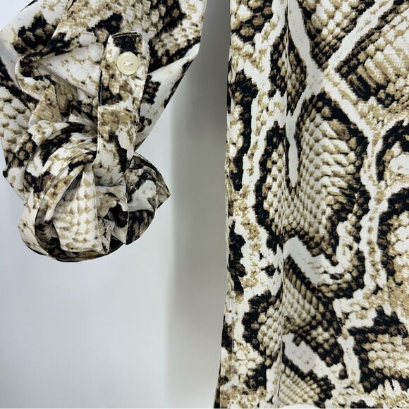 JM Collection Neutral Snakeprint Button Front Blouse Top Sz 14P - Picture 6 of 9
